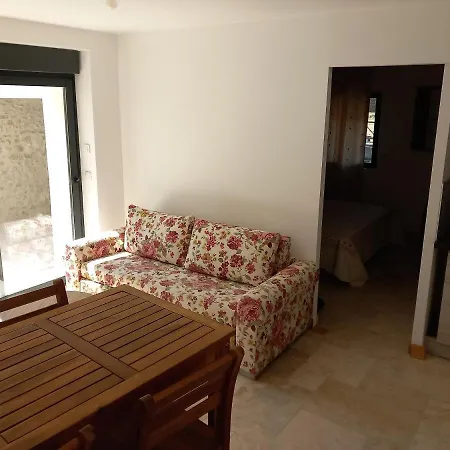 Le Mouleyras Guest house *